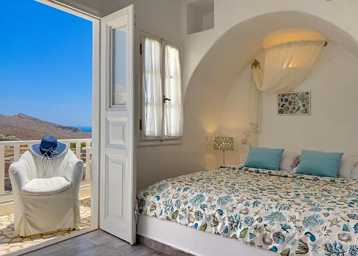 Aspalathras White Hotel