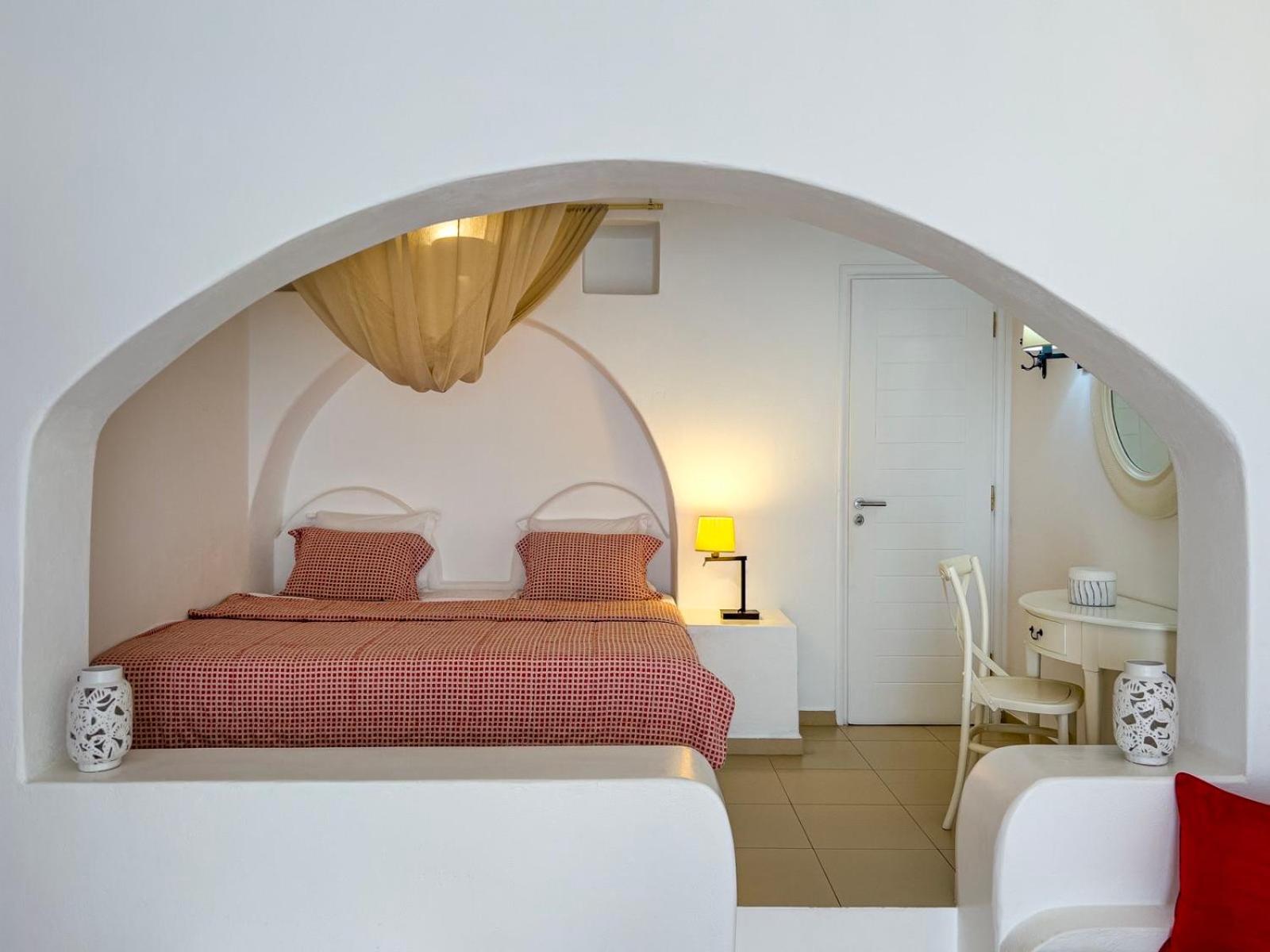 Aspalathras White Hotel 4*