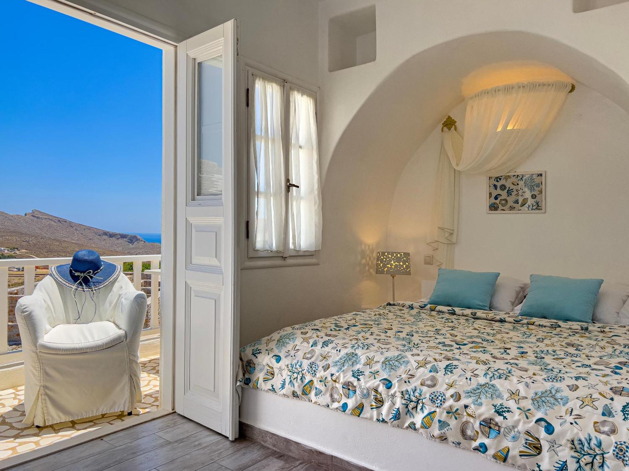 Hotel Aspalathras White Folegandros Town